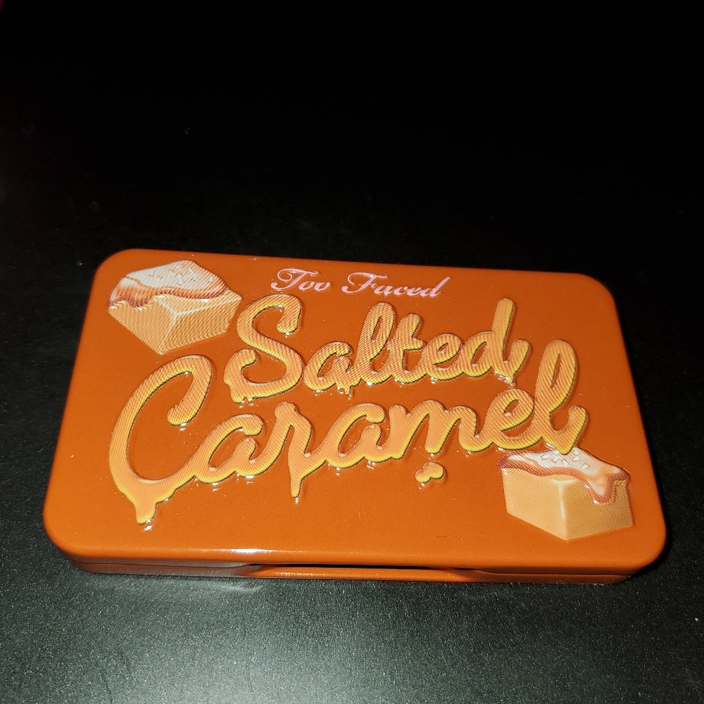 Too Faced salted caramel eyeshadow palette BN